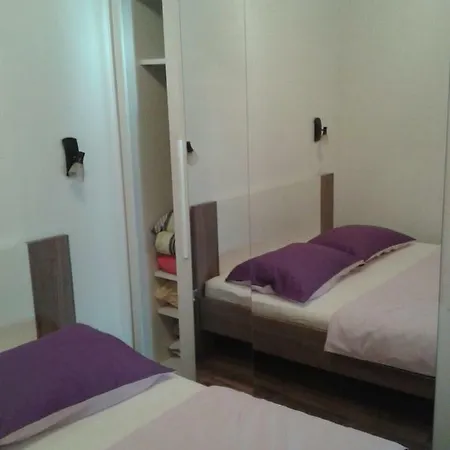 Ivana Apartman *