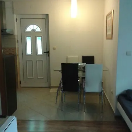 Ivana Apartman Trogir