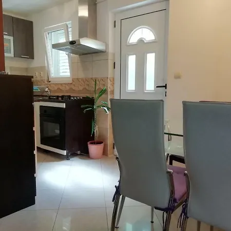 Ivana Apartman Trogir
