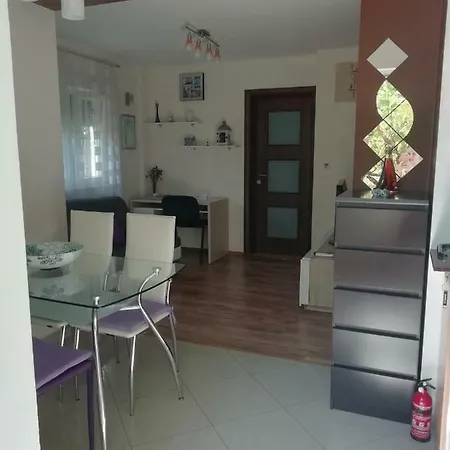 Ivana Apartman *